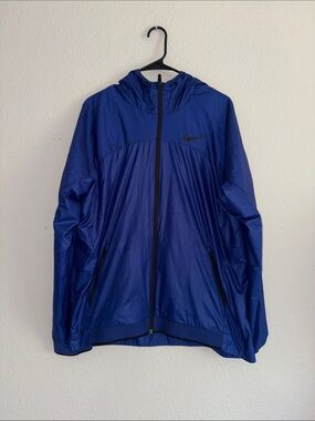 Nike Dri-FIT Men's Jacket - Royal Blue with Black Trim